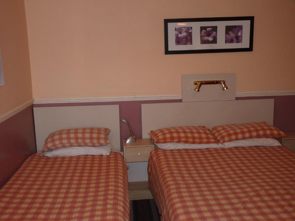 The Avon Hotel Blackpool Room photo